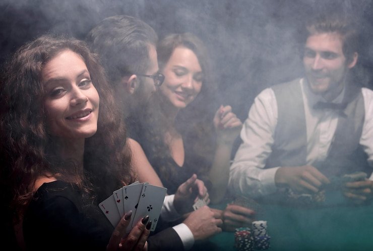 Live-Dealer 24 Jam Meja live-dealer blackjack, roulette, baccarat tersedia 24 jam